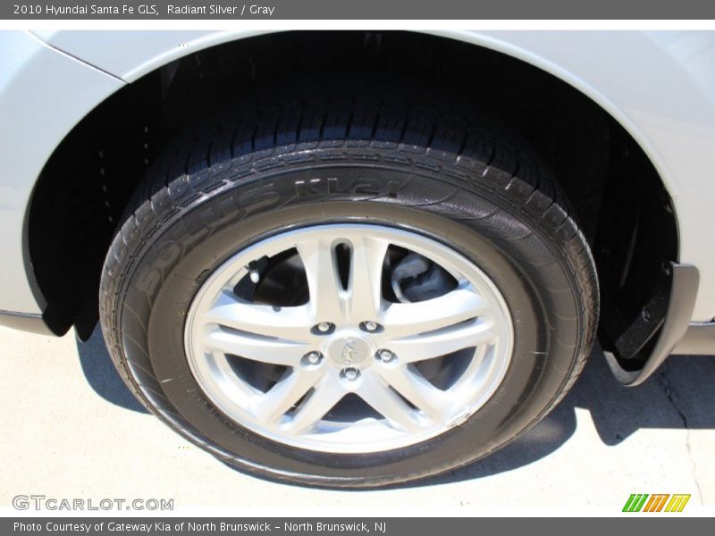 Radiant Silver / Gray 2010 Hyundai Santa Fe GLS