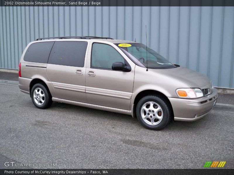 Sand Beige / Beige 2002 Oldsmobile Silhouette Premier