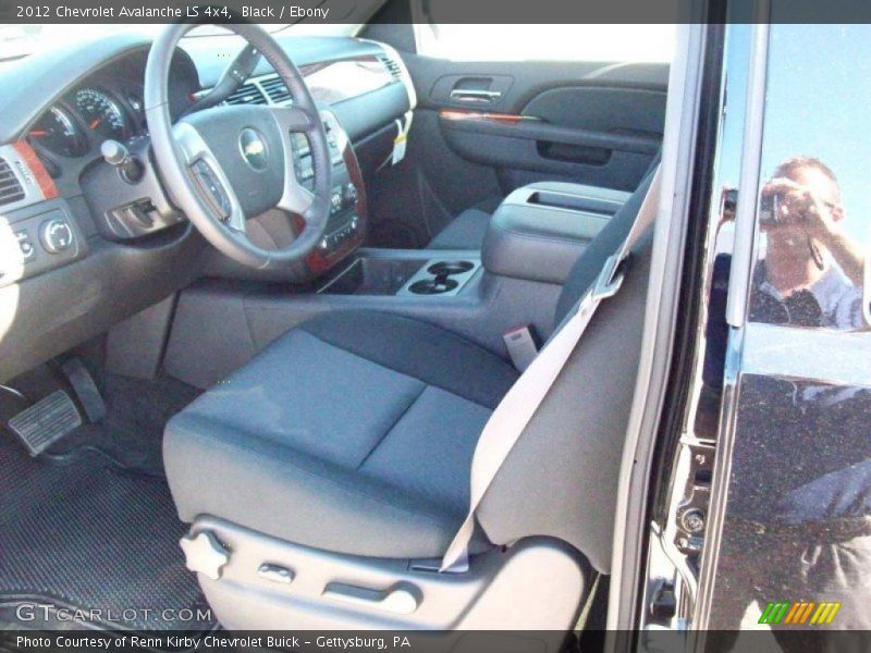 Black / Ebony 2012 Chevrolet Avalanche LS 4x4