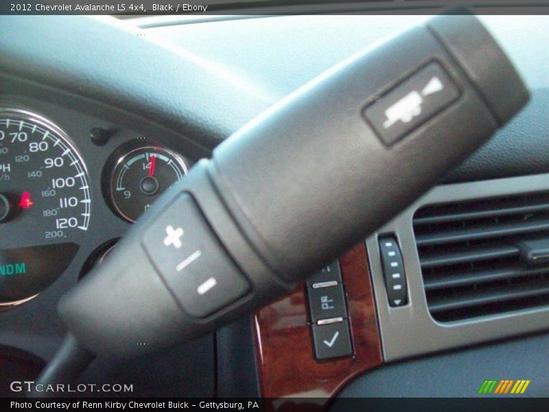 Black / Ebony 2012 Chevrolet Avalanche LS 4x4