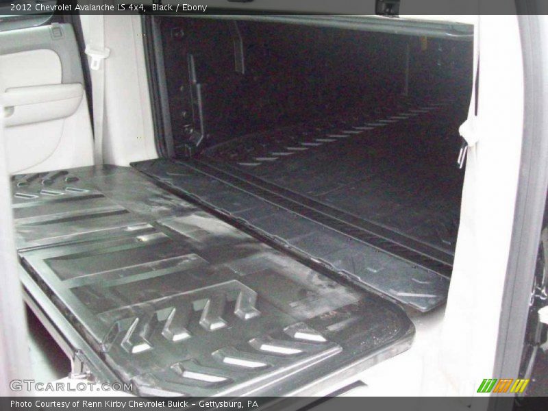 Black / Ebony 2012 Chevrolet Avalanche LS 4x4