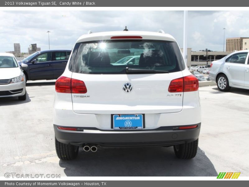 Candy White / Black 2013 Volkswagen Tiguan SE