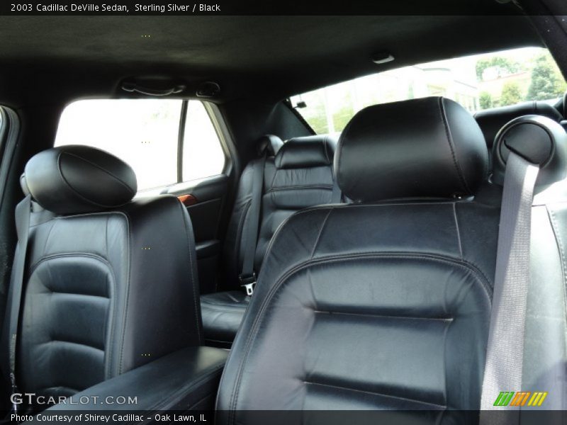 Sterling Silver / Black 2003 Cadillac DeVille Sedan