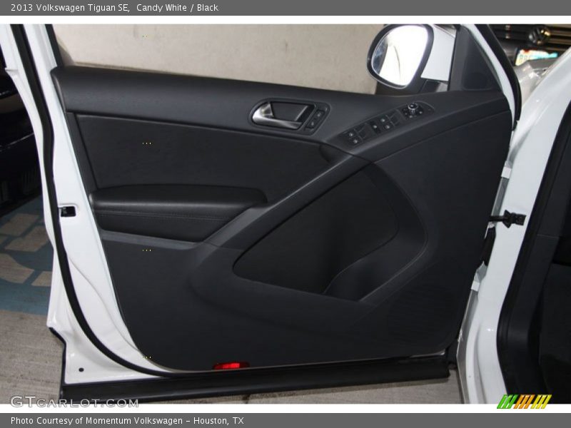 Candy White / Black 2013 Volkswagen Tiguan SE