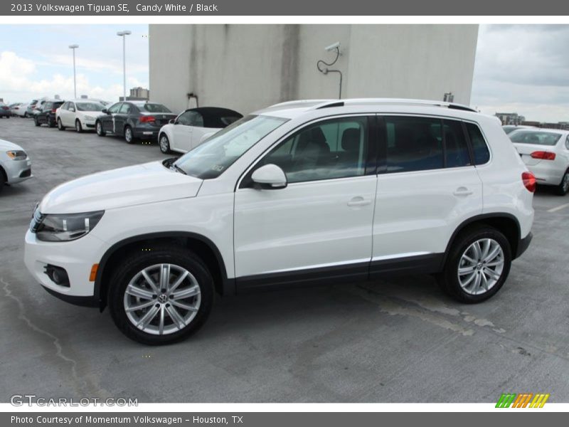 Candy White / Black 2013 Volkswagen Tiguan SE