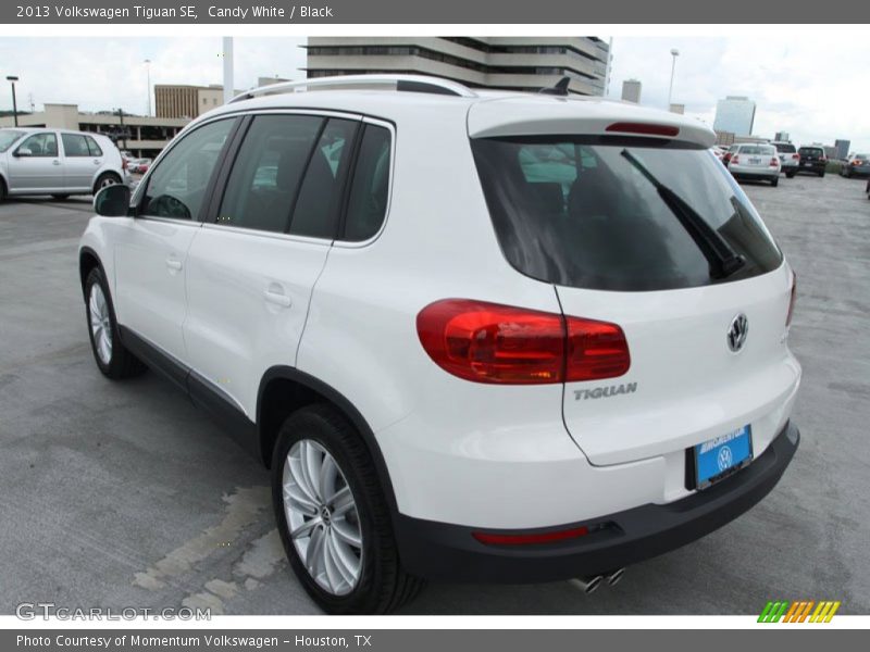 Candy White / Black 2013 Volkswagen Tiguan SE