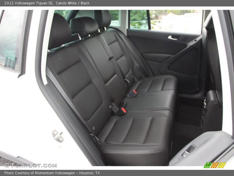 Candy White / Black 2013 Volkswagen Tiguan SE