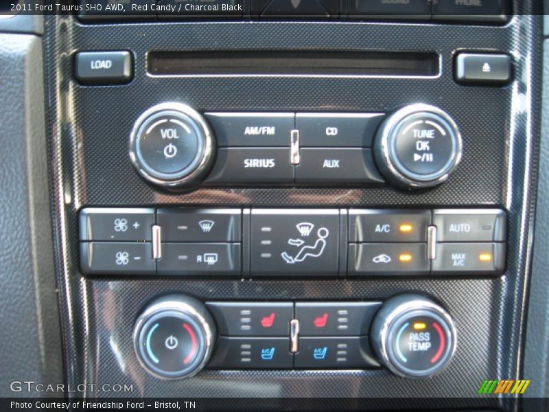 Controls of 2011 Taurus SHO AWD