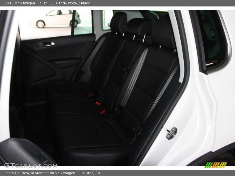 Candy White / Black 2013 Volkswagen Tiguan SE