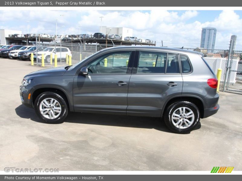 Pepper Gray Metallic / Black 2013 Volkswagen Tiguan S