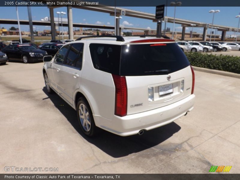 White Diamond / Light Neutral 2005 Cadillac SRX V6