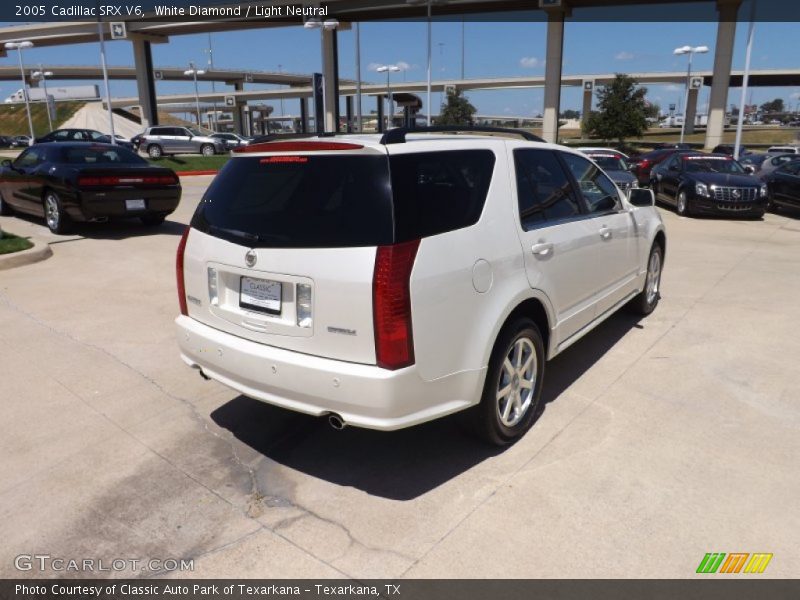 White Diamond / Light Neutral 2005 Cadillac SRX V6