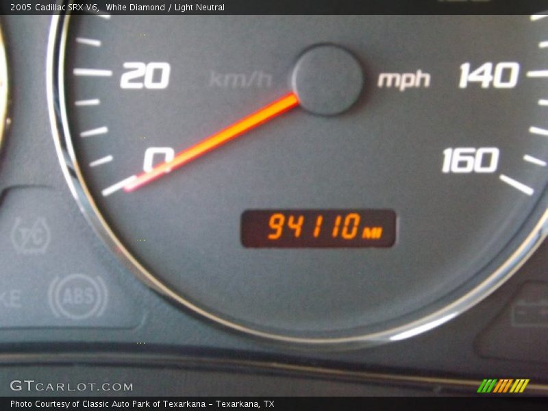 White Diamond / Light Neutral 2005 Cadillac SRX V6