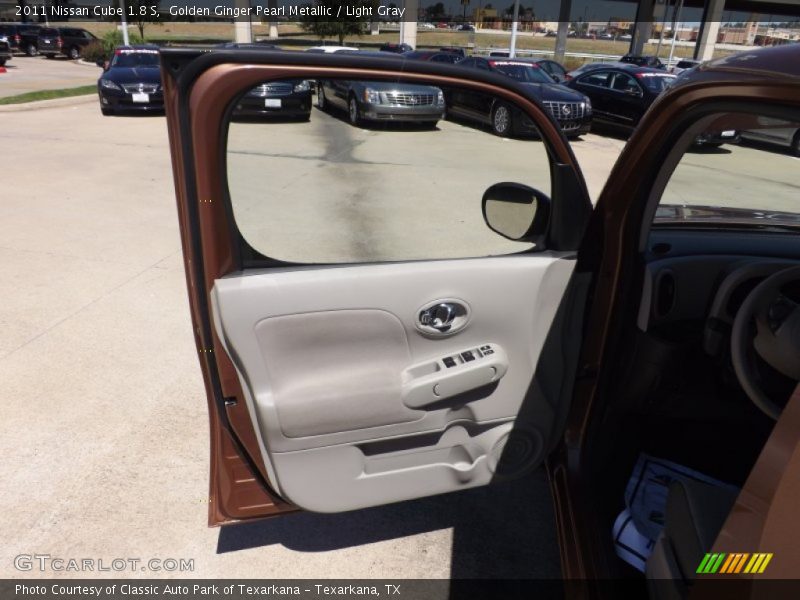 Golden Ginger Pearl Metallic / Light Gray 2011 Nissan Cube 1.8 S
