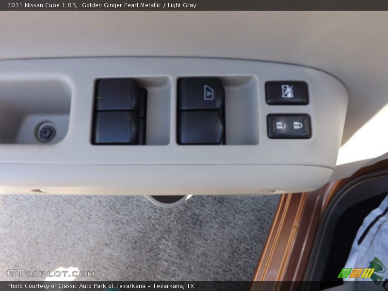 Golden Ginger Pearl Metallic / Light Gray 2011 Nissan Cube 1.8 S