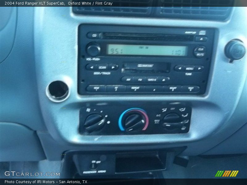 Oxford White / Flint Gray 2004 Ford Ranger XLT SuperCab