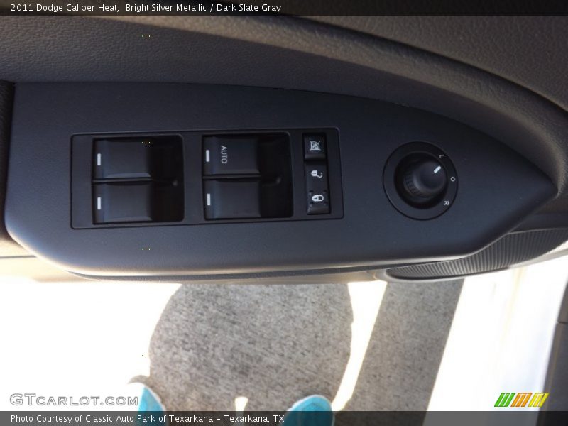 Bright Silver Metallic / Dark Slate Gray 2011 Dodge Caliber Heat