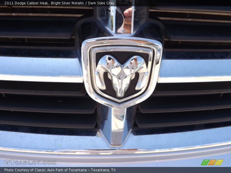 Bright Silver Metallic / Dark Slate Gray 2011 Dodge Caliber Heat