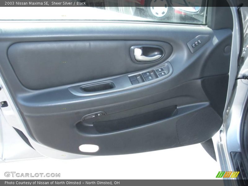 Sheer Silver / Black 2003 Nissan Maxima SE