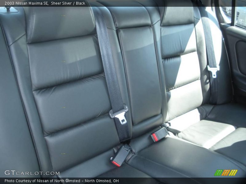 Sheer Silver / Black 2003 Nissan Maxima SE