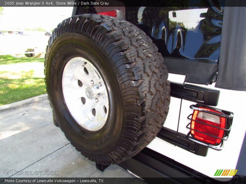 Stone White / Dark Slate Gray 2005 Jeep Wrangler X 4x4