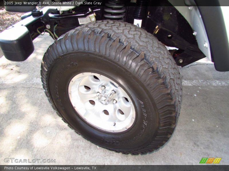 Stone White / Dark Slate Gray 2005 Jeep Wrangler X 4x4