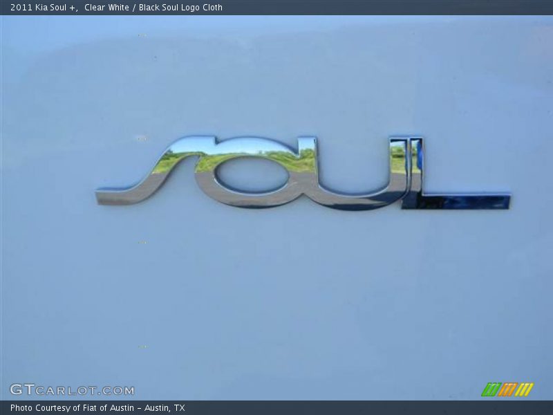 Clear White / Black Soul Logo Cloth 2011 Kia Soul +