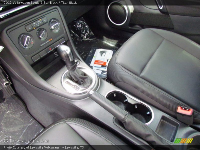 Black / Titan Black 2012 Volkswagen Beetle 2.5L