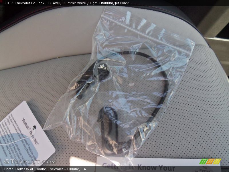 Summit White / Light Titanium/Jet Black 2012 Chevrolet Equinox LTZ AWD
