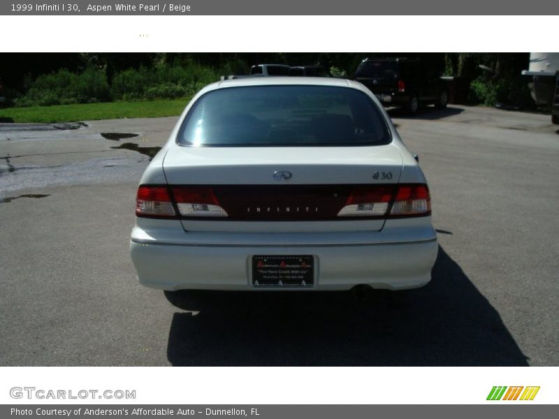 Aspen White Pearl / Beige 1999 Infiniti I 30