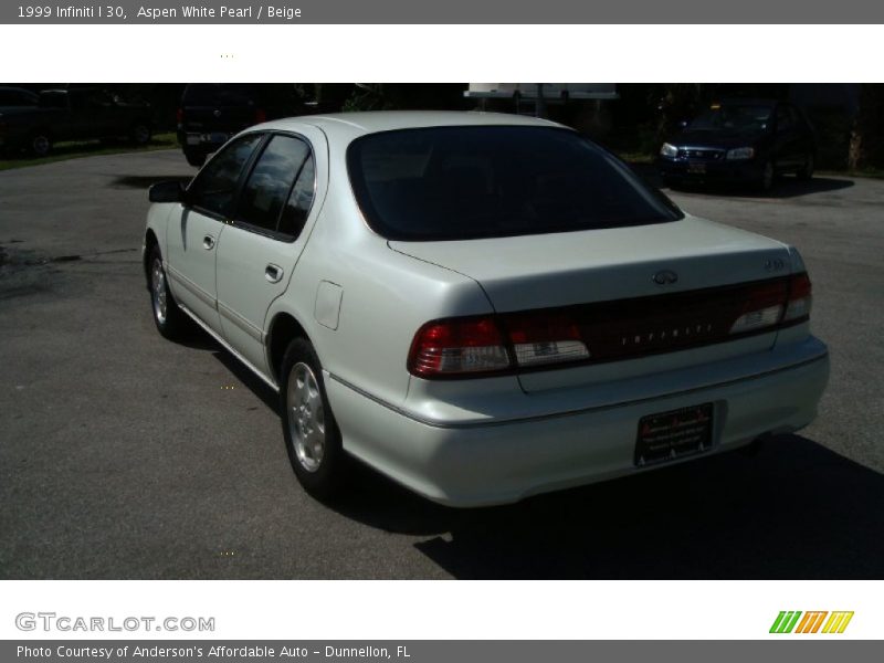 Aspen White Pearl / Beige 1999 Infiniti I 30