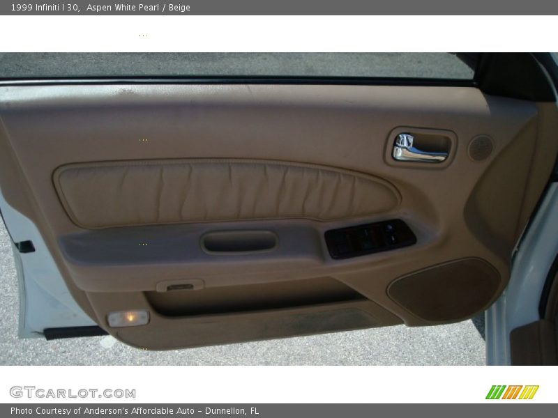 Aspen White Pearl / Beige 1999 Infiniti I 30