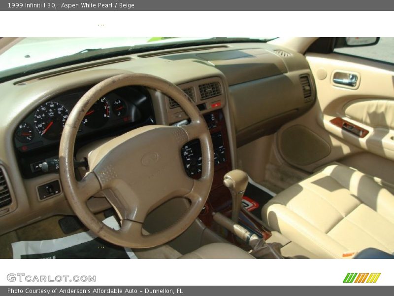 Aspen White Pearl / Beige 1999 Infiniti I 30