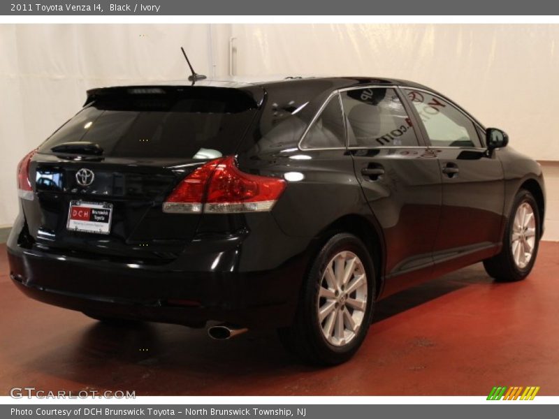 Black / Ivory 2011 Toyota Venza I4