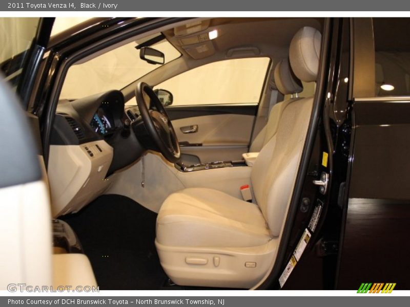 Black / Ivory 2011 Toyota Venza I4