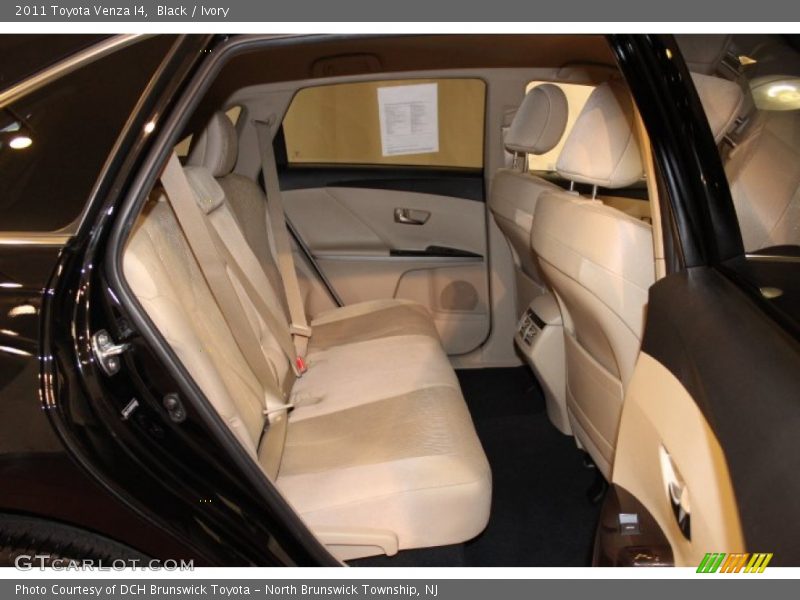 Black / Ivory 2011 Toyota Venza I4