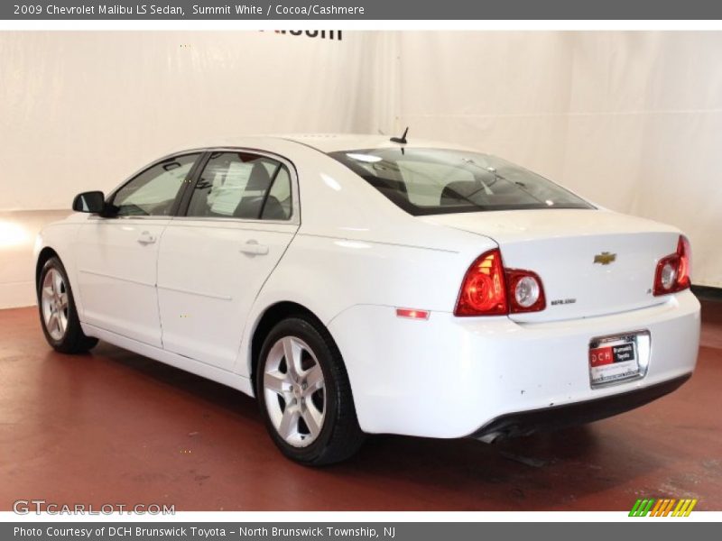 Summit White / Cocoa/Cashmere 2009 Chevrolet Malibu LS Sedan