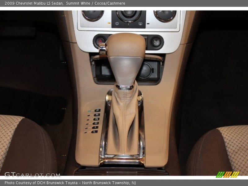 Summit White / Cocoa/Cashmere 2009 Chevrolet Malibu LS Sedan