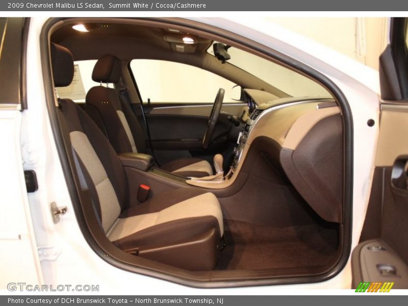 Summit White / Cocoa/Cashmere 2009 Chevrolet Malibu LS Sedan