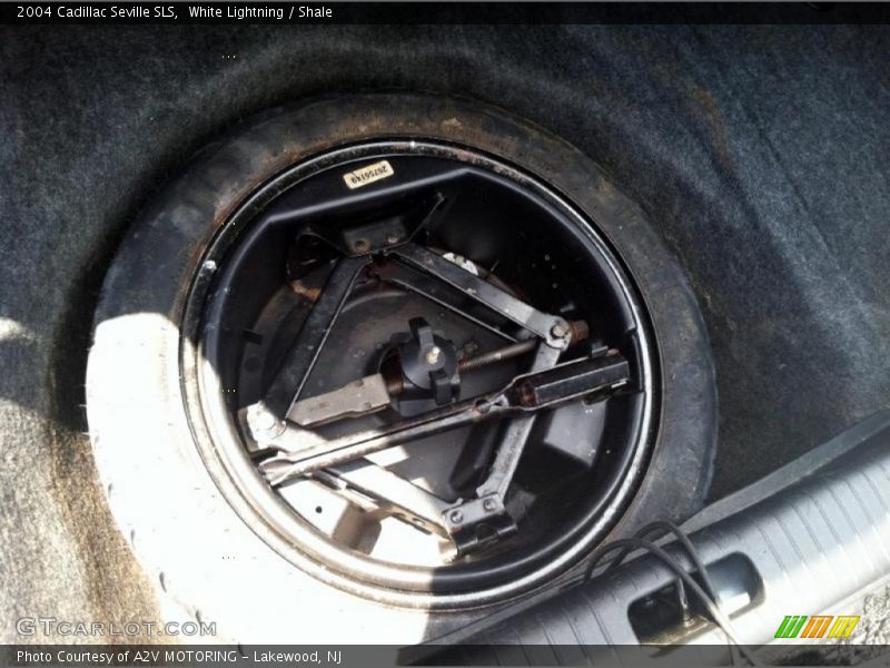 Tool Kit of 2004 Seville SLS