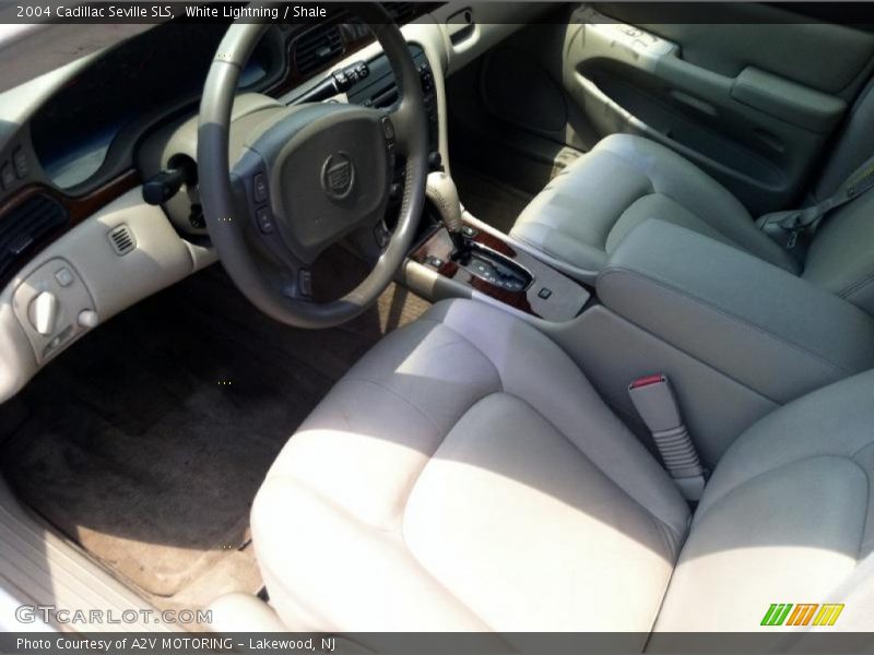  2004 Seville SLS Shale Interior