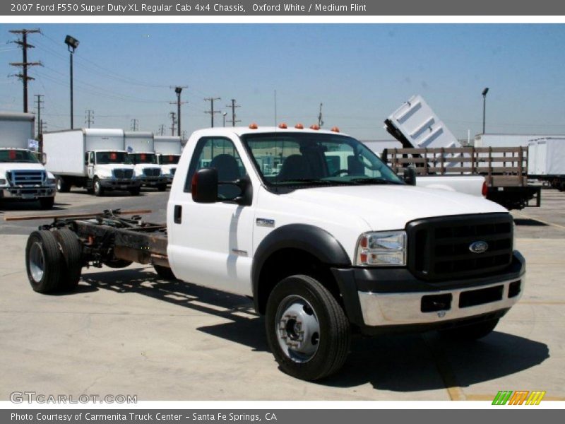 Oxford White / Medium Flint 2007 Ford F550 Super Duty XL Regular Cab 4x4 Chassis