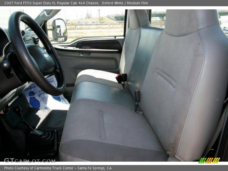 Oxford White / Medium Flint 2007 Ford F550 Super Duty XL Regular Cab 4x4 Chassis