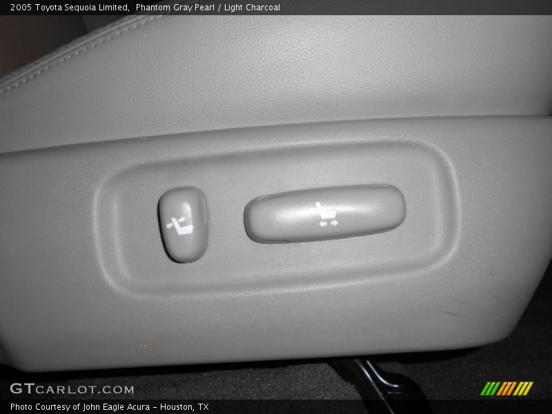 Phantom Gray Pearl / Light Charcoal 2005 Toyota Sequoia Limited