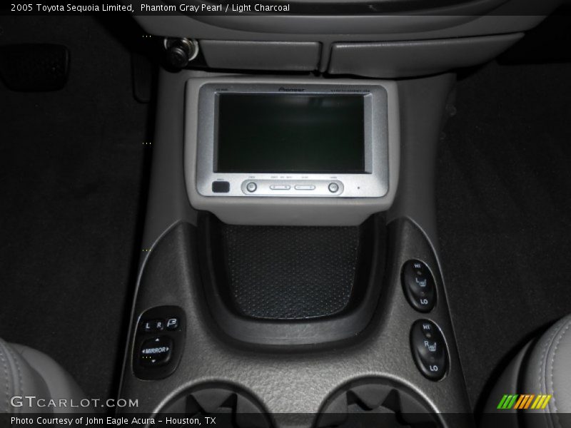 Phantom Gray Pearl / Light Charcoal 2005 Toyota Sequoia Limited