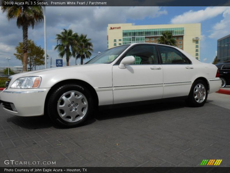 Premium White Pearl / Parchment 2000 Acura RL 3.5 Sedan
