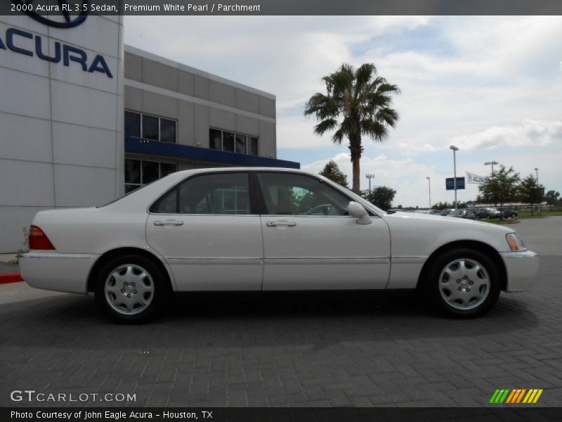 Premium White Pearl / Parchment 2000 Acura RL 3.5 Sedan