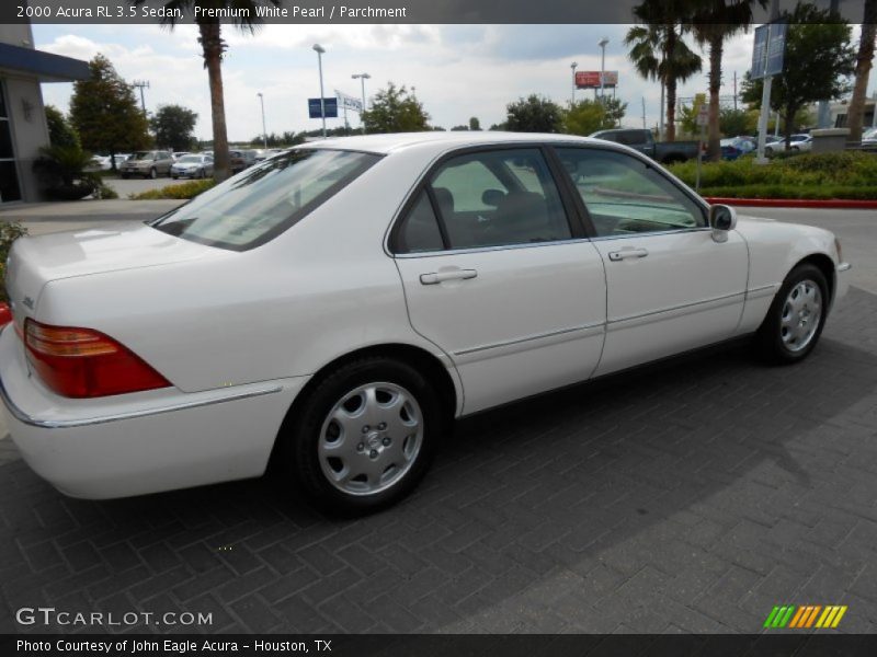 Premium White Pearl / Parchment 2000 Acura RL 3.5 Sedan