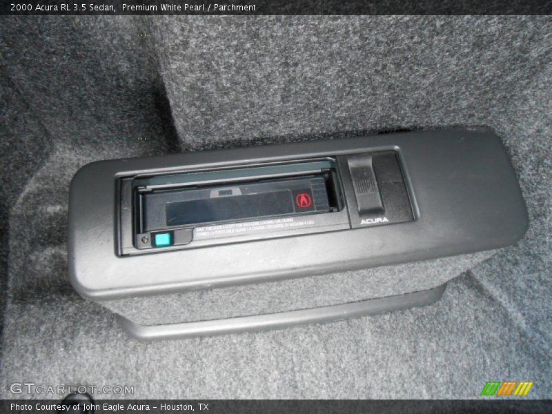 Premium White Pearl / Parchment 2000 Acura RL 3.5 Sedan