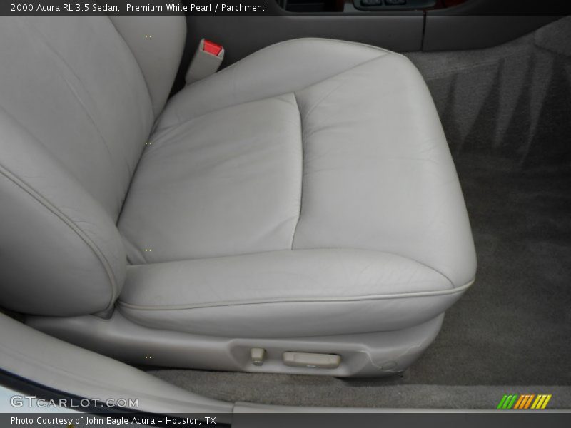 Premium White Pearl / Parchment 2000 Acura RL 3.5 Sedan